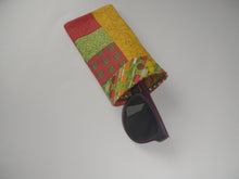 Load image into Gallery viewer, Padded Eyeglass/Sunglass Case